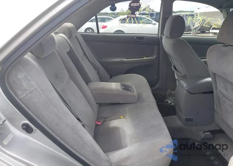 2004 Toyota Camry Le V6 from USA, damaged, VIN 4T1BF32K84U070590